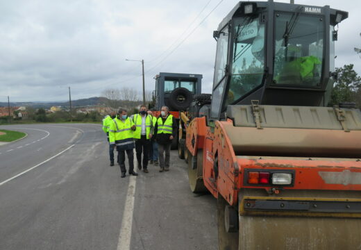 A Xunta inviste 83.000 euros no reforzo do firme na estrada AC-552 que une Paiosaco co núcleo da Laracha